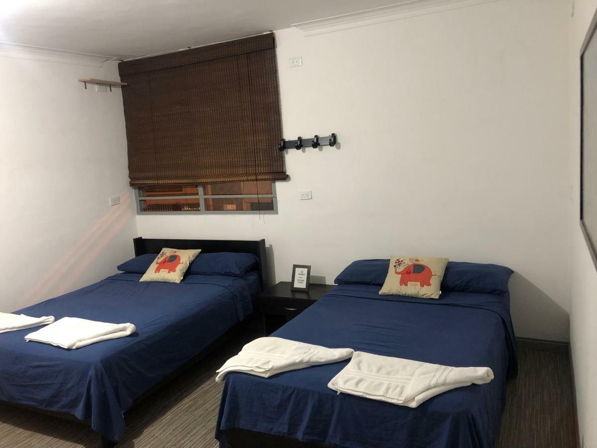 Backpackers Inn Медельин Экстерьер фото
